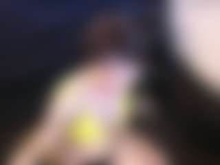 April_Strife's Live Sex Cam Show