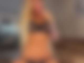 creambaby1's Live Sex Cam Show