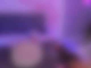 Live cam show with CassieEvanss - Living Room on Dolls Live