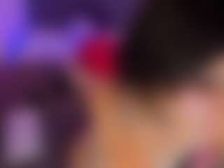 Live cam show with CassieEvanss - Lovense Teen (18+) on Camiplay Live