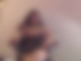 Live cam show with madie-eternity - Living Room on PervPlay.com