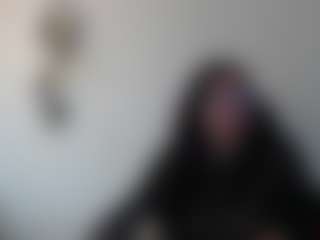 Live cam show with madie-eternity - Living Room on Mixed Magazine Live