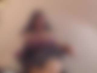 Live cam show with madie-eternity - Living Room on Camsoda