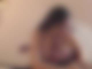 Live cam show with madie-eternity - Living Room on friskycurves.com
