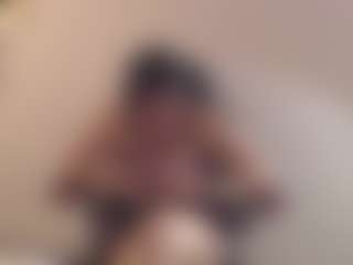 Live cam show with madie-eternity - Living Room on Camsoda
