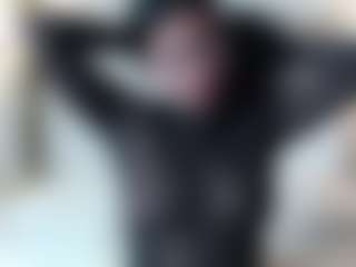 Live cam show with madie-eternity - Living Room on CamClone