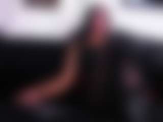 Live cam show with RobertaGutierrez - Black Hair on TeamSkeetLive