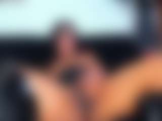 Live cam show with RobertaGutierrez - HD on Camsoda