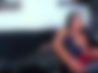 Live cam show with RobertaGutierrez - Tease on Camsoda