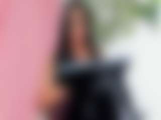 Live cam show with RobertaGutierrez - Small Tits on luckytryst.com