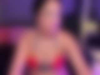 SaraaMills's Live Sex Cam Show