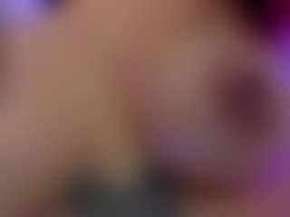 SaraaMills's Live Sex Cam Show