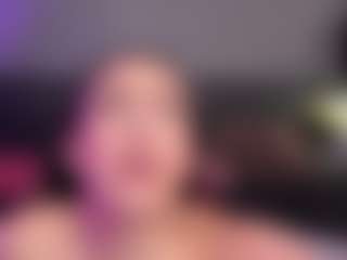 SaraaMills's Live Sex Cam Show