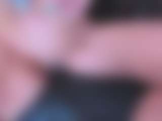 Live-Cam-Show mit ShantalRosee - Squirt auf Camsoda