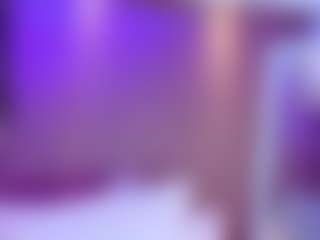 Live cam show with Emily White - Twerk on Camsoda