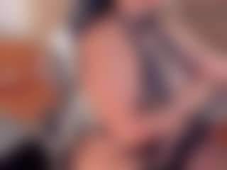 Live cam show with charlottee-08 - Longhair on crypto-cams