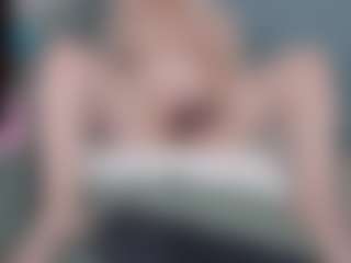 ellaswan's Live Sex Cam Show