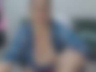 ellaswan's Live Sex Cam Show