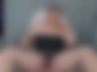ellaswan's Live Sex Cam Show