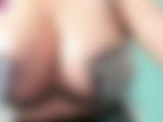 Live cam show with goddess-kianna - Fuck on Soda Cam