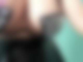 goddess-kianna's Live Sex Cam Show