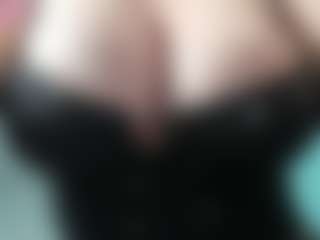 goddess-kianna's Live Sex Cam Show