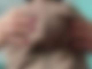 Live cam show with goddess-kianna - Brown Hair on TeamSkeetLive