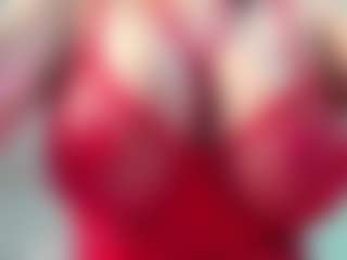 Live cam show with goddess-kianna - Public Brown Hair on Soda Cam