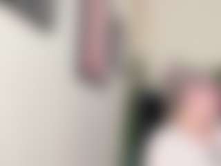 Live cam show with Sejmeett - Body Massage on Camsoda