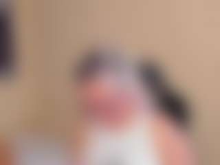 Live cam show with Sejmeett - Public Mature on SquirtSoMuch