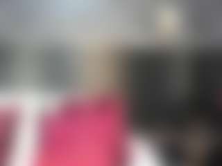 Live cam show with Hellen Curvelo - Big Nipples on CamwithHer
