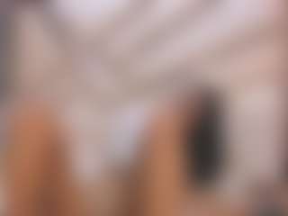 Live cam show with Hellen Curvelo - Smoking on crypto-cams