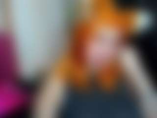 Live cam show with lussyevans - Thick on Milf Play