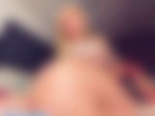 Vero Smokes's Live Sex Cam Show
