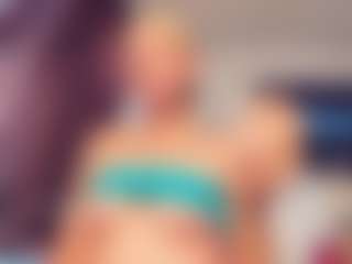 Vero Smokes's Live Sex Cam Show