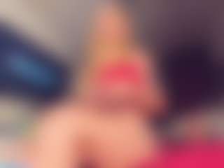 Live cam show with Vero Smokes - Orgasm on CamClone