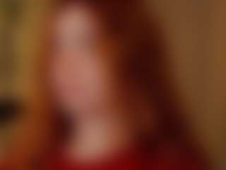Live cam show with frecklediyana - Interactivetoy Teen (18+) on StripNow
