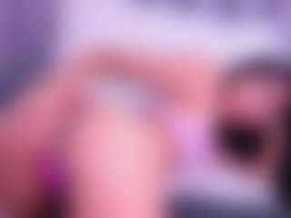 Live cam show with sofyqueen - Skinny on Camsoda