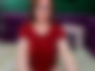 Live cam show with EmilyAmorre - Bedroom Red Hair on Chatstar