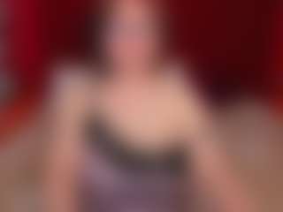 Live cam show with EmilyAmorre - Cute on studioflirtlive.com