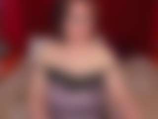 Live cam show with EmilyAmorre - Normal on Camsoda