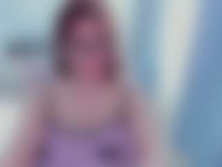 Live cam show with EmilyAmorre - Ass Bouncing on Latina Girls