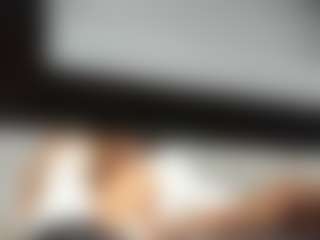 Live cam show with jenniferburil - Brown Hair MILF on Chatstar