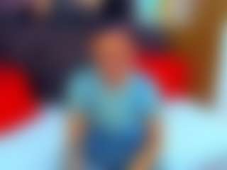 Live cam show with LauraSin - Costume on crypto-cams
