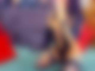 Live cam show with LauraSin - Outside on Cam Slut