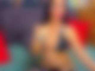 Live cam show with LauraSin - Outside on Camsoda