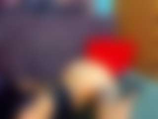 Live cam show with LauraSin - Outside on SmokeAndPoke