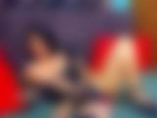 Live cam show with LauraSin - Costume on Camversity