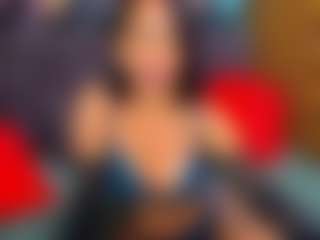 Live cam show with LauraSin - Costume on SxyPornLive