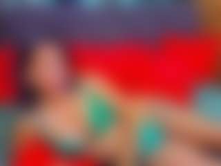Live cam show with LauraSin - Costume on SpunkLive